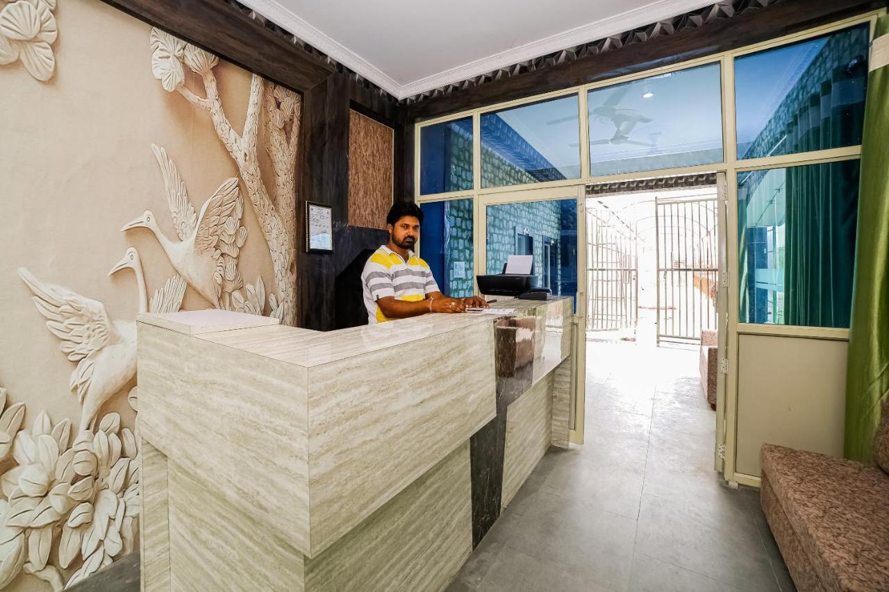 Oyo 41923 Prema Kunj Resort Jhānsi Extérieur photo